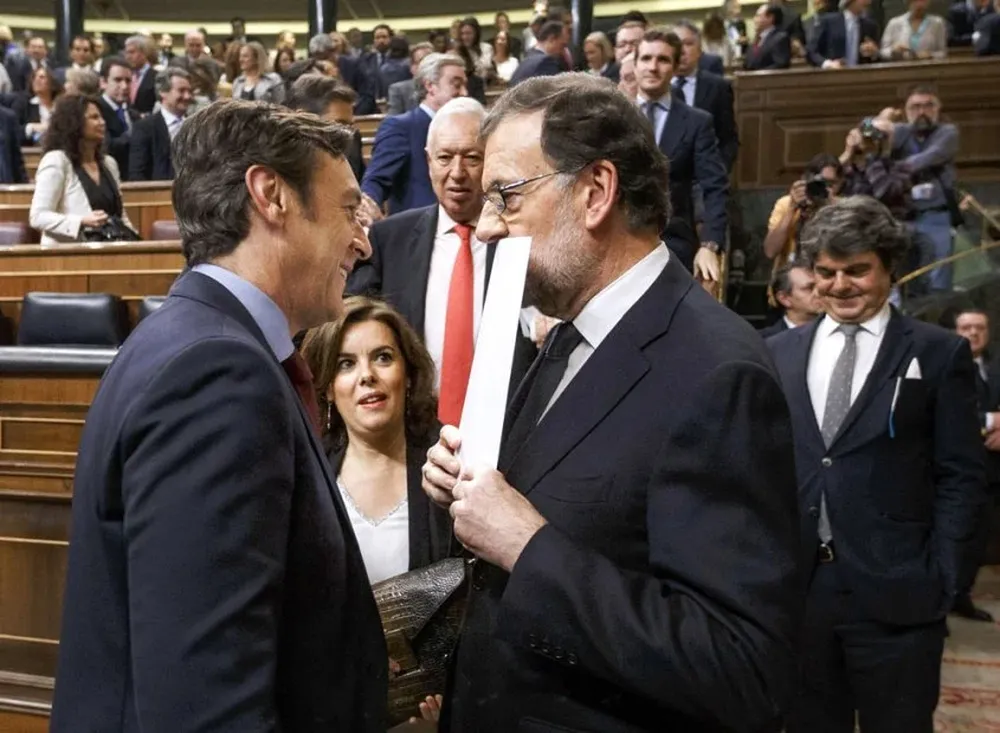 Rajoy sorteó los últimos escollos para un segundo mandato en España