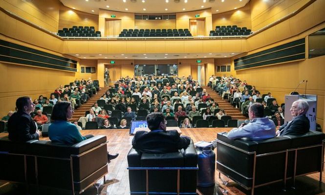 Foro Inale 2024 a sala llena.