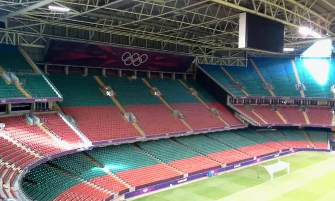 La celeste llegó a Cardiff