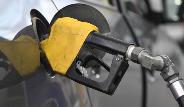 Combustibles: el gobierno definió los precios de nafta y gasoil para octubre