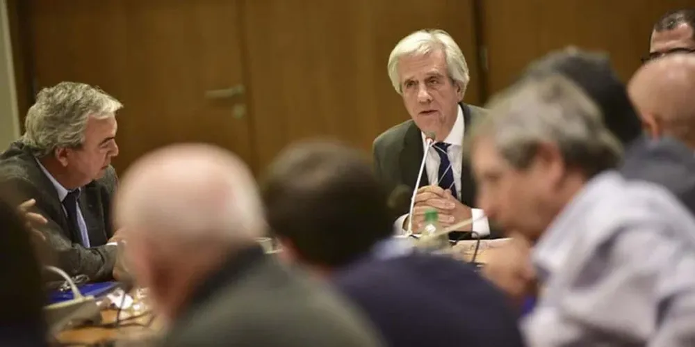 Vázquez se reunió por última vez en Torre Ejecutiva con partidos políticos sobre seguridad. C. Lebratto