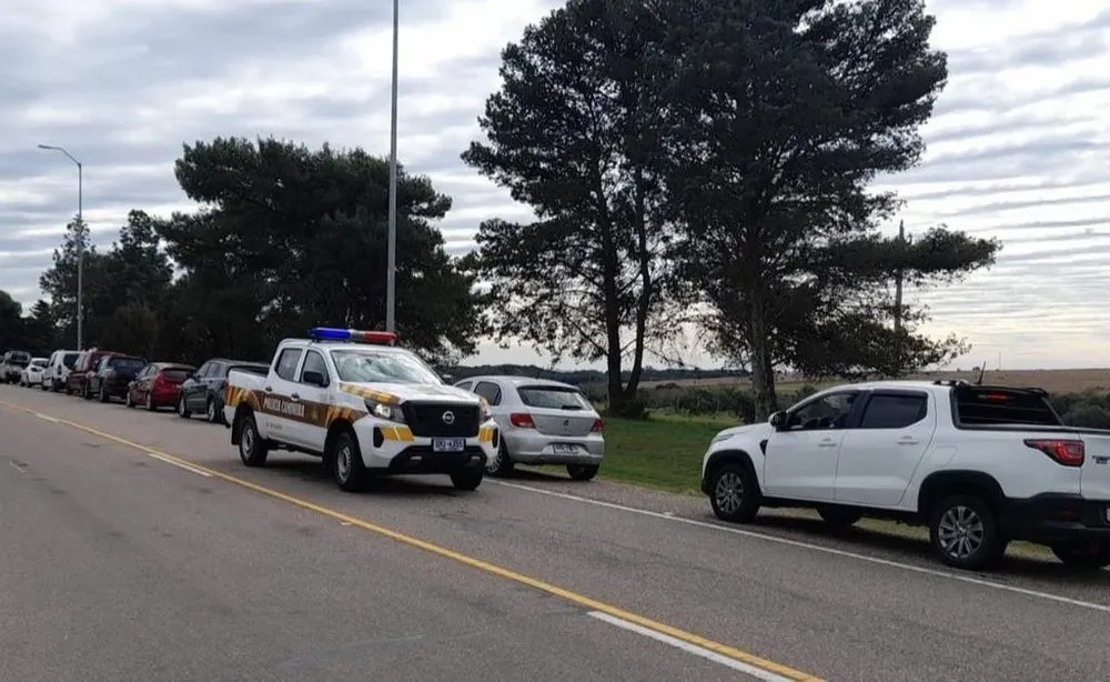 Miles de uruguayos eligieron viajar a Argentina este fin de semana largo