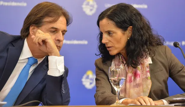En Uruguay funcionan las instituciones y en Argentina no