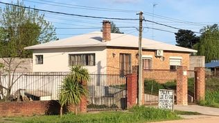 Carlos Cadenazzi remata casa en El Pinar. 