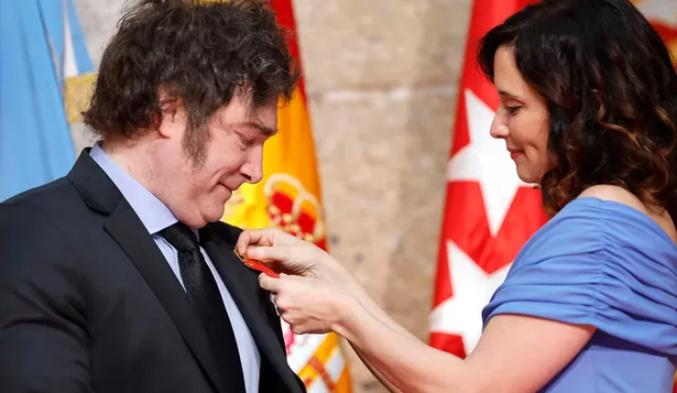Javier Milei fue premiado por la alcaldesa de Madrid Isabel Díaz Ayuso