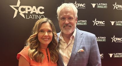 Trump no es aislacionista ni proteccionista, pero si no arregla EEUU el mundo entero se derrumbará, dice el presidente de CPAC