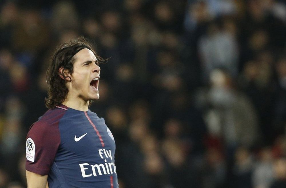 Edinson Cavani, marcó dos goles ante Estrasburgo