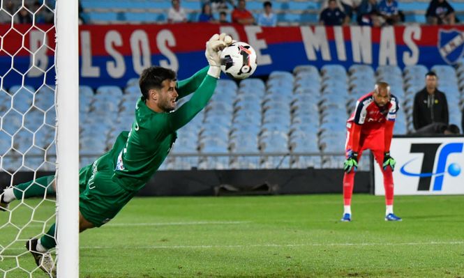 El héroe de Defensor Sporting frente a Nacional por la Copa AUF Uruguay terminó su contrato y tiene nuevo destino