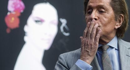 muere el disenador italiano valentino garavani: roma despide al gran maestro de la alta costura
