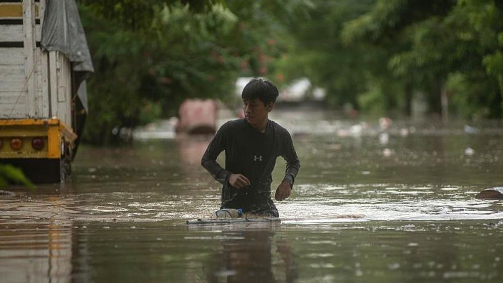 El este de México sufrió de inundaciones catastróficas no vistas en 25 años.