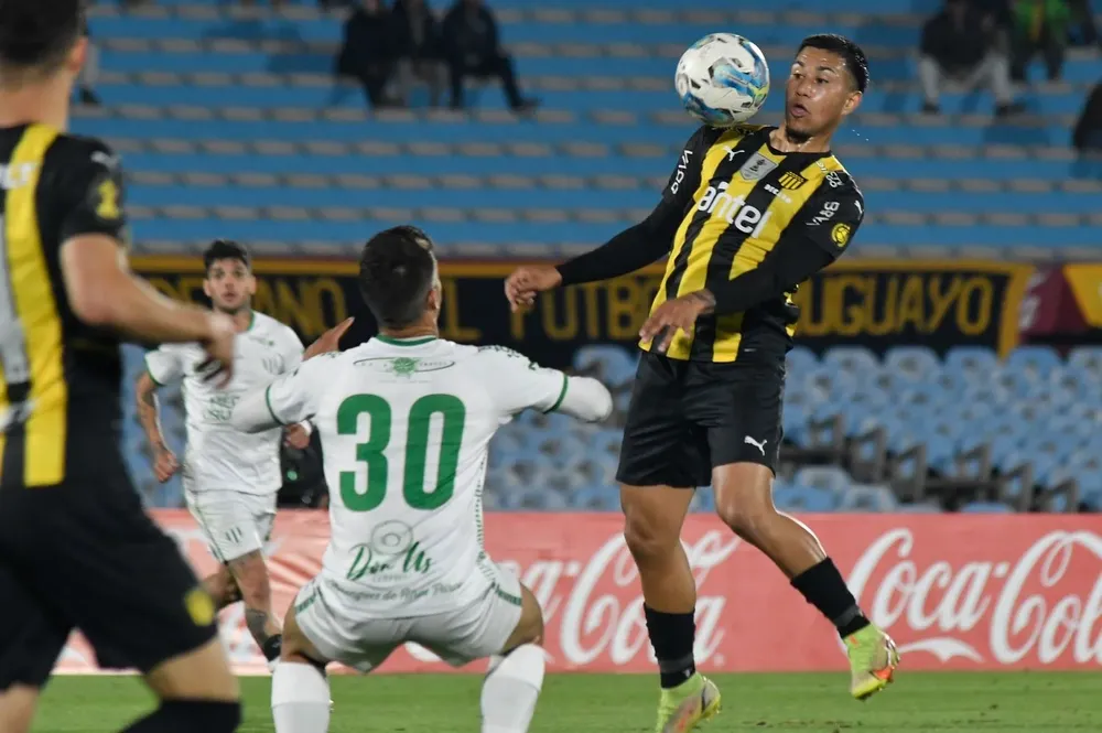 Rodrigo Saravia ante La Luz