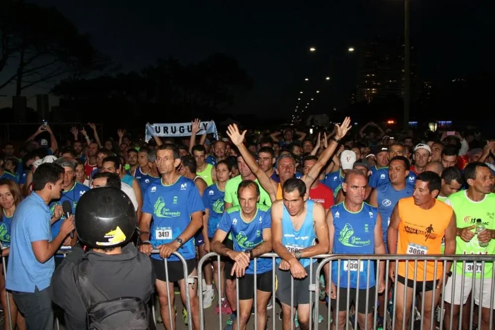 Los corredores antes de la largada