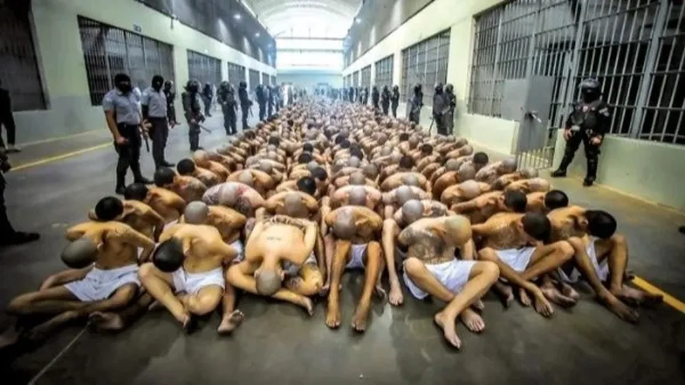 Detenidos en las cárceles del gobierno de Nayib Bukele.