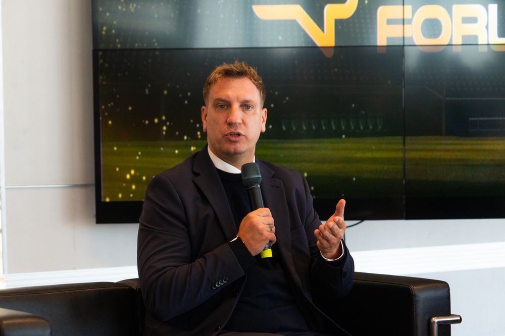 Maxi López en el lanzamiento del Latam Football Forum de Montevideo