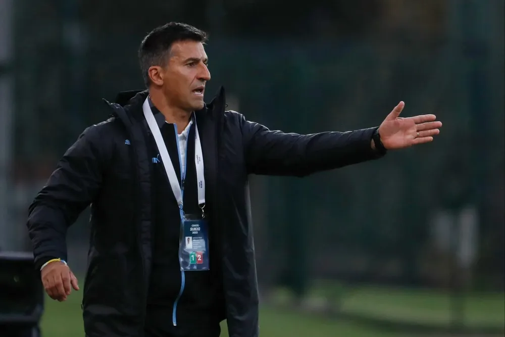 Broli sigue sumando bajas para lo que será la lista definitiva de Uruguay