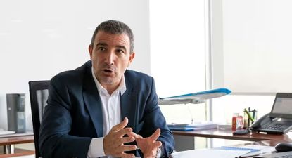 El presidente de Aerolíneas Argentinas insinuó que cobra fuerza la idea de la privatización: hay varias compañías que quieren comprarla