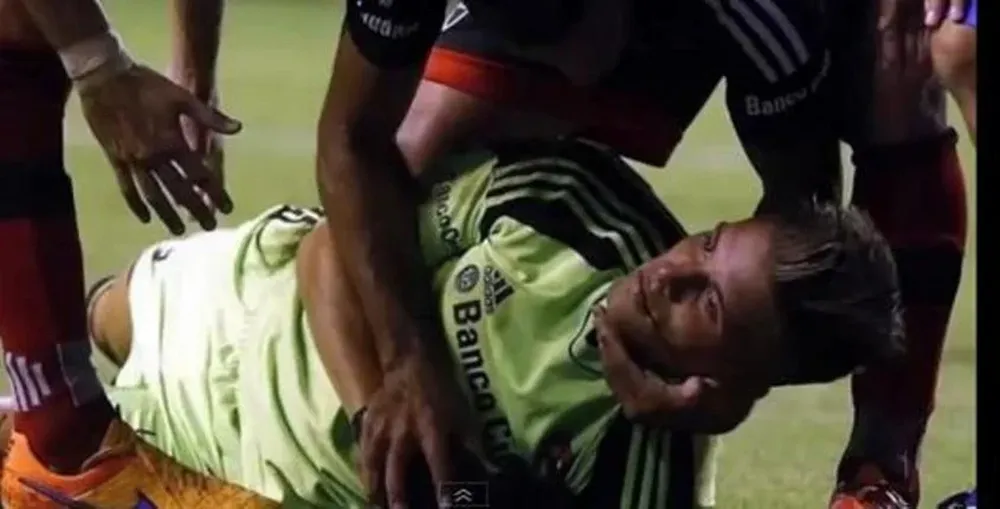 La cara del arquero de Newells lo dice todo