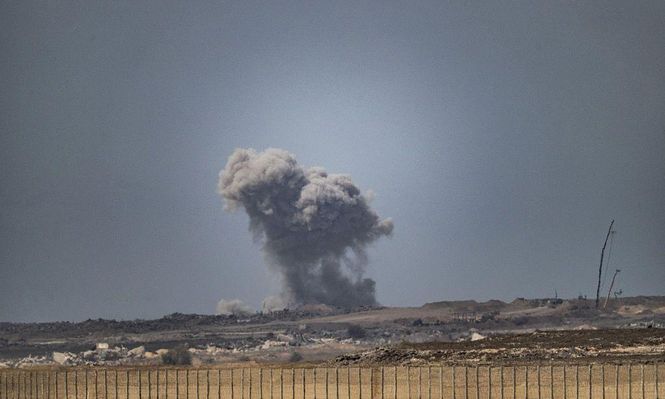 Fuertes bombardeos y ataques con artillería pesada se han escuchado en las últimas  horas cerca de la Ciudad de Gaza.