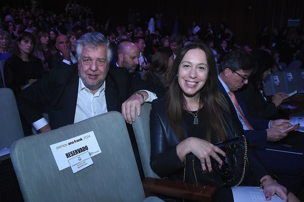 El fiscal federal Carlos Stornelli y la diputada María Eugenia Vidal (PRO) El fiscal federal Carlos Stornelli y la diputada María Eugenia Vidal (PRO)