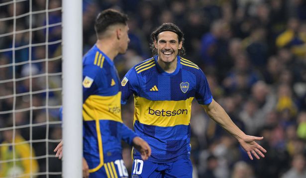 El festejo de Edinson Cavani junto a Miguel Merentiel &nbsp; &nbsp;