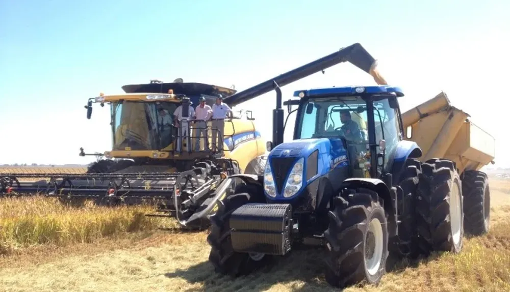 La cosecha inaugural de la zafra de arroz 2014/2015