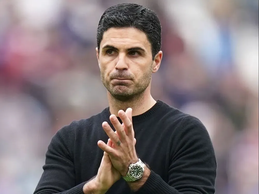 Arteta rompe el silencio.