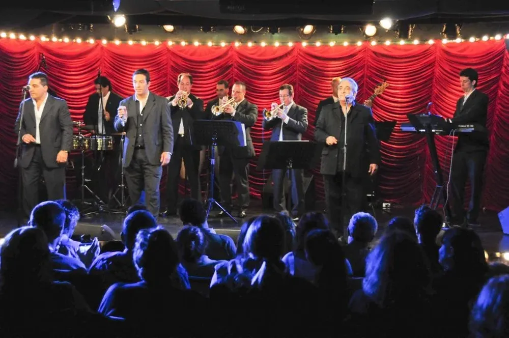 Sonora Borinquen, fundada en 1964, es hasta el día de hoy uno de los grupos más emblemáticos de la movida tropical uruguaya