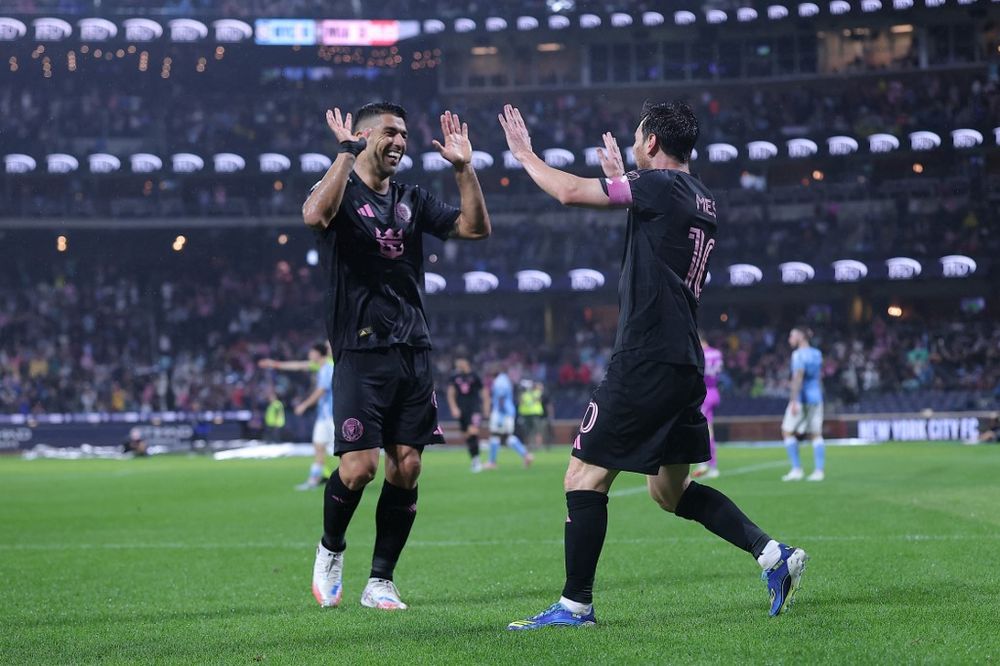 Luis Suárez y Lionel Messi festejan uno de los goles de Inter Miami ante New York City FC
