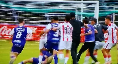 La riña entre Defensor Sporting y River Plate
