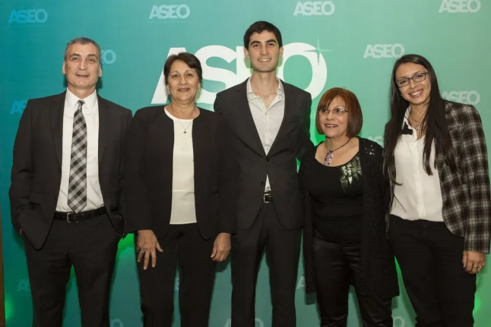 Walter Rowinski, Lila Correa, Marcos Rowinski, Mary Faccio y Florencia Curbelo