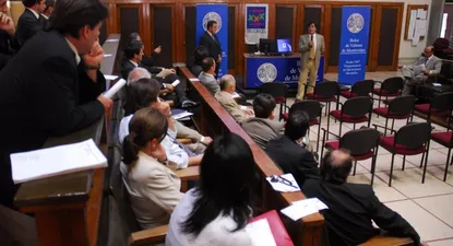 Analistas recomiendan reducir exposición a bonos globales uruguayos