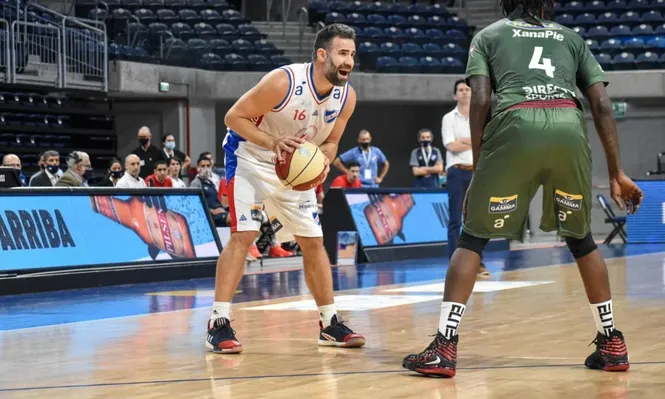 Nacional y Urunday Universitario se pusieron 1-0 en la serie ante Aguada y Trouville