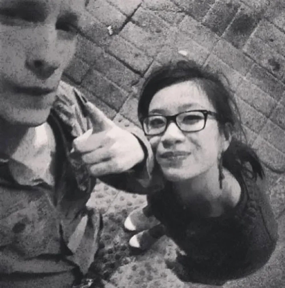 Hadrien Wattrelos y Zhao Yan publicaron esta foto antes del viaje en su página de Facebook, donde el novio escribió al pie de foto: Je t´ame