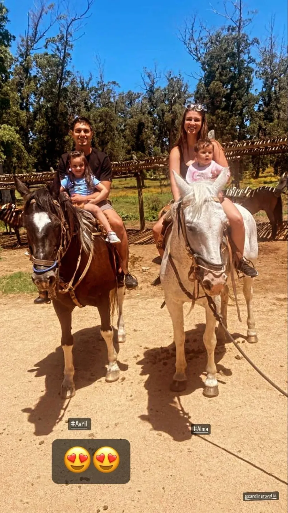 Emiliano Velázquez y su familia en las vacaciones