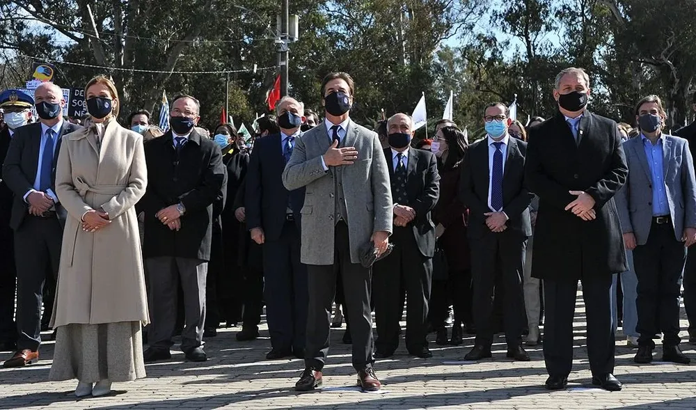 Luis Lacalle Pou en el acto por la Declaratoria de la Independencia de 2020