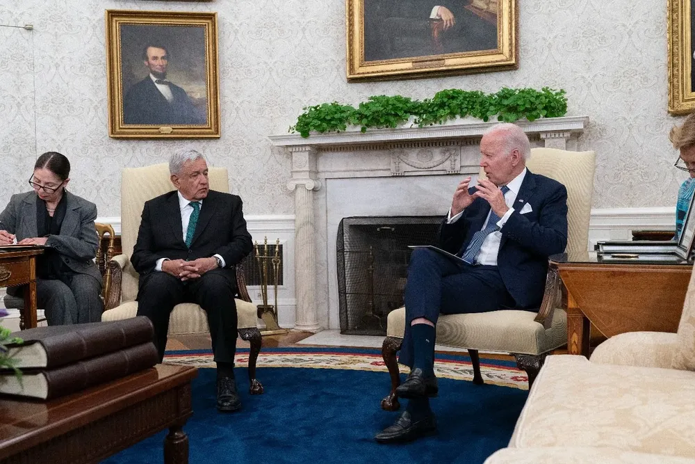 Joe Biden reunido con Andrés Manuel López Obrador
