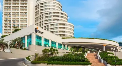 Acreedores de Enjoy buscan asesor para vender el ex hotel Conrad