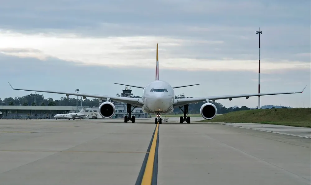 El Ministerio dio toda la información a la aerolínea que deberá evaluar si llega o no a Uruguay