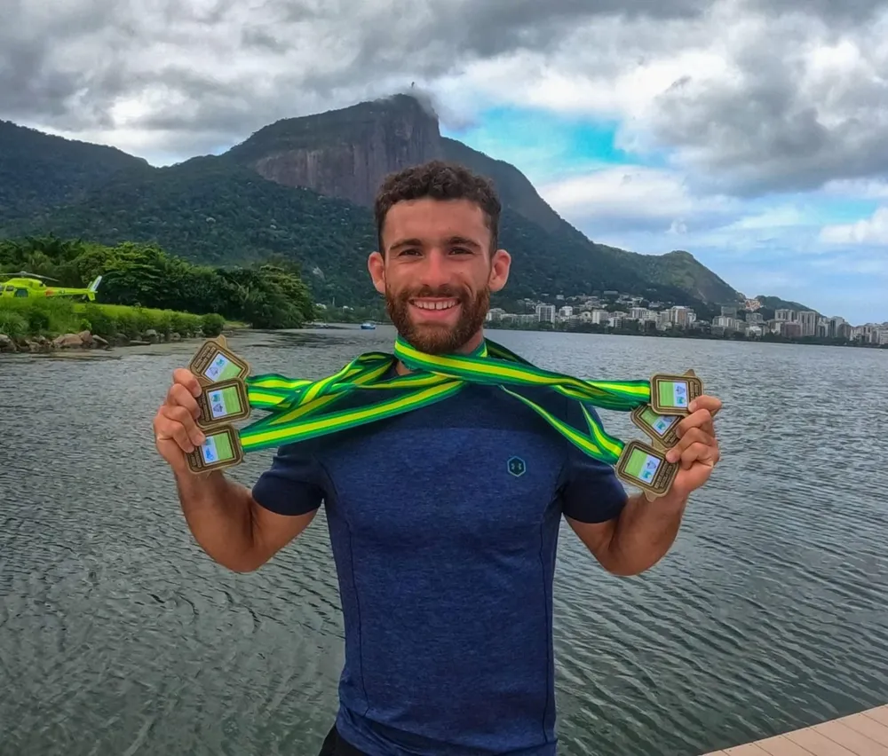 Seis oros sudamericanos en remo: récord