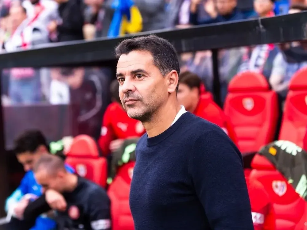 Michel en rueda de prensa.