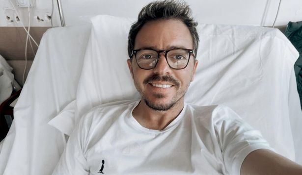 Periodista de Canal 4 fue operado de urgencia en los intestinos: Los calambres eran más intensos que los dolores