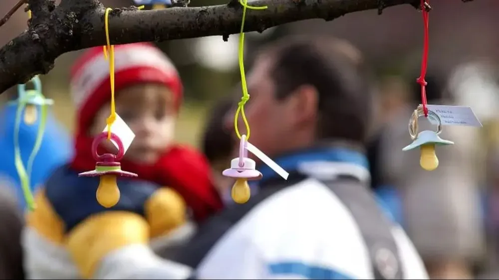 El Gobierno anuncia una ampliación de los permisos por paternidad