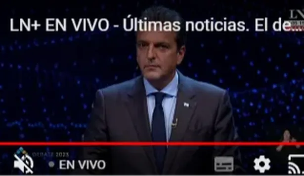 Masa cruza a Milei por el Papa