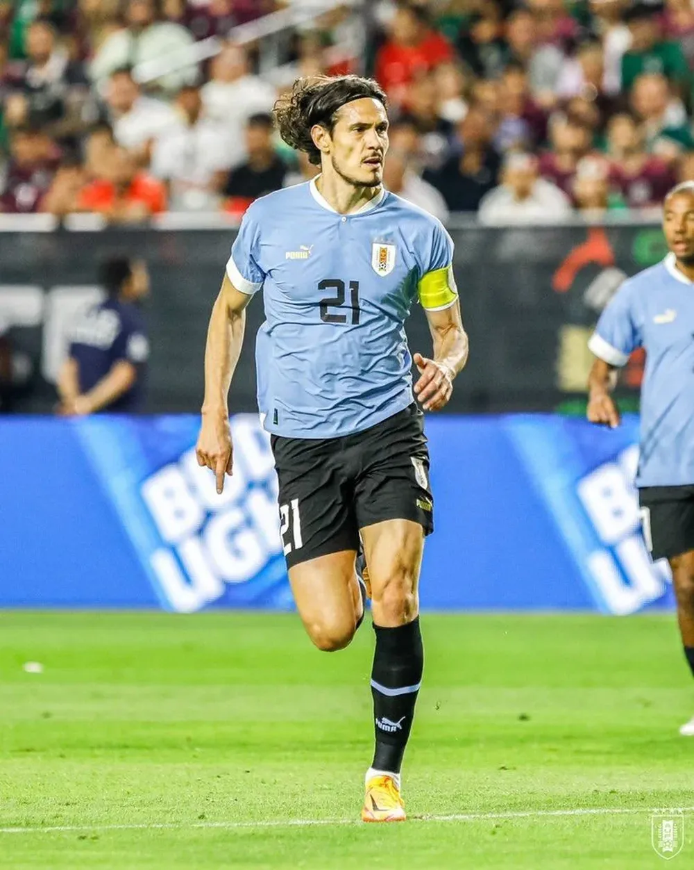Cavani dirá adiós con la celeste en el Centenario, ya que no jugará más como local