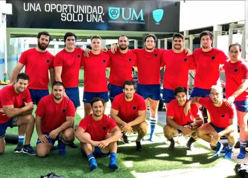 El grupo de Los Teros contratados (falta Santiago Arata, en Hong Kong)