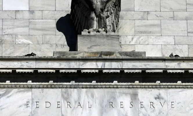 Según los analistas, las declaraciones del titular de la FED, Jerome Powell, parecen indicar que el organismo decidirá una suba de 50 puntos básicos, menor a los 75 puntos básicos de las últimas cuatro reuniones