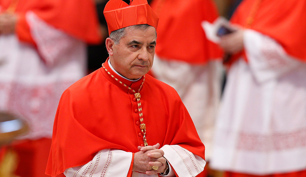 El polémico cardenarl Ángelo Becciu.