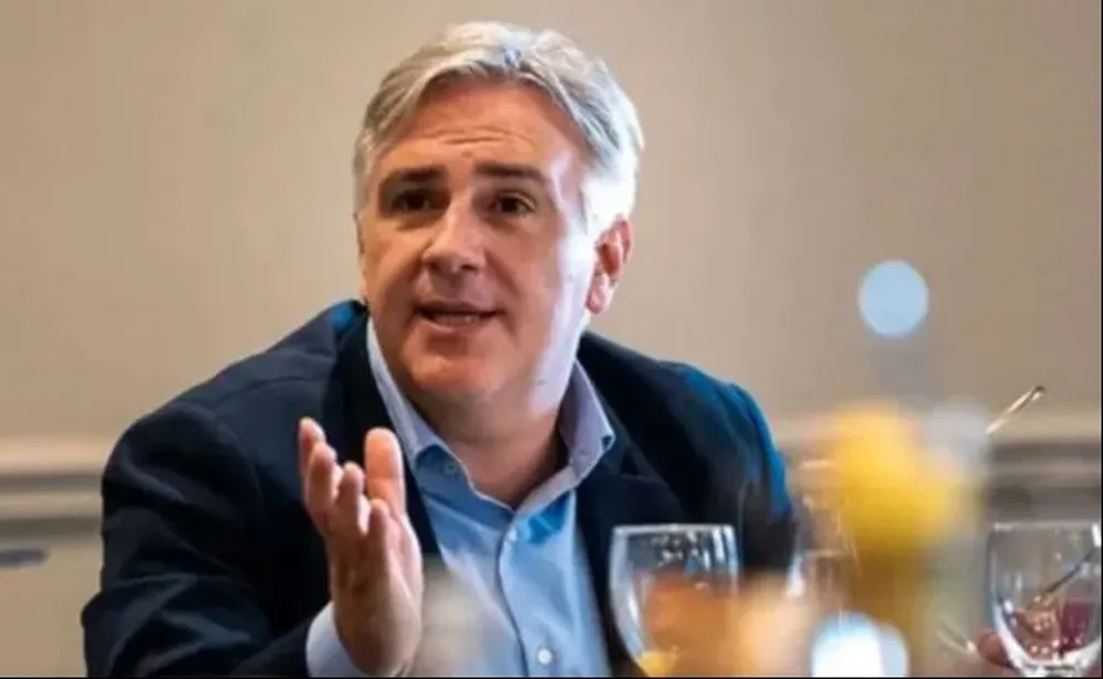 Martín Llaryora, gobernador de Córdoba, en El Observador Radio