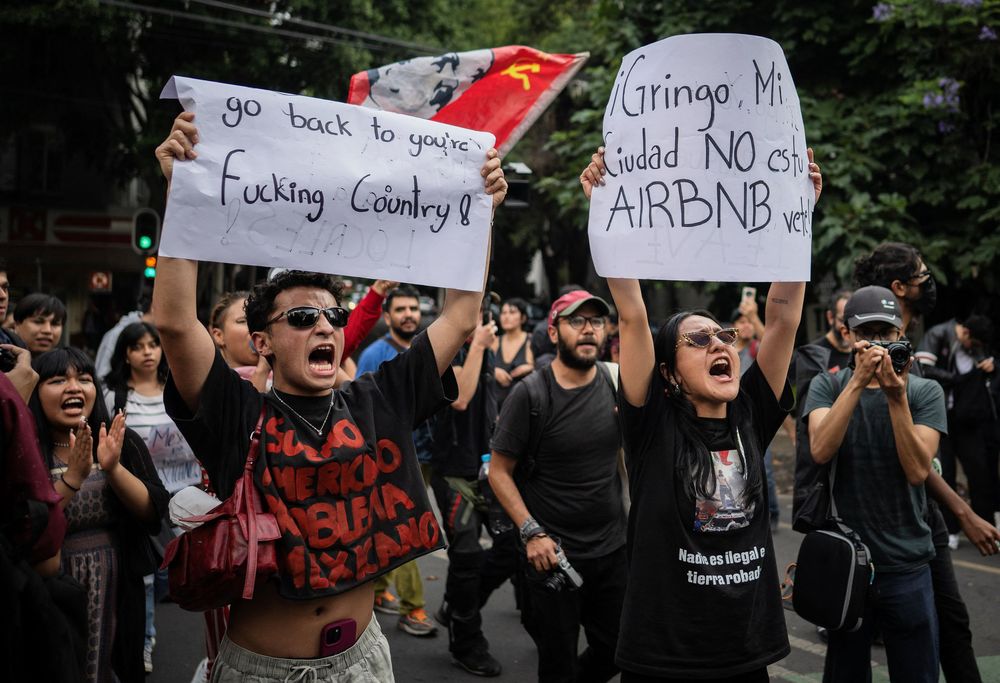 México - protesta contra gentrificación en CDMX (2) - AFP.jpg
