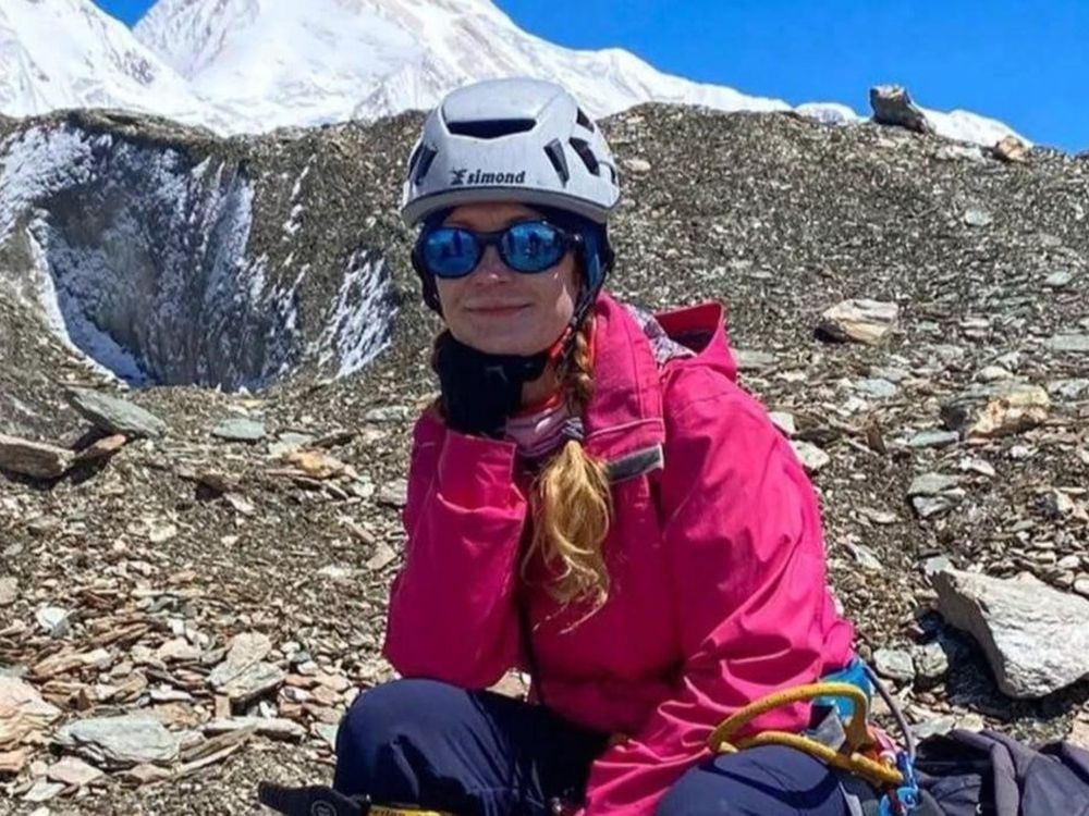 El hijo de la alpinista rusa, Natalia Nagovitsyna, insiste en continuar con la búsqueda.